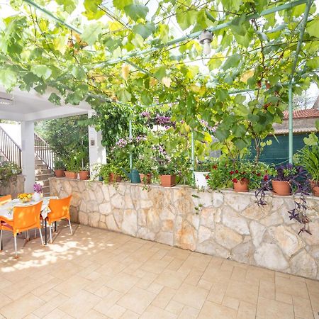 Apartments Damjanic Jerko Vrboska Dış mekan fotoğraf