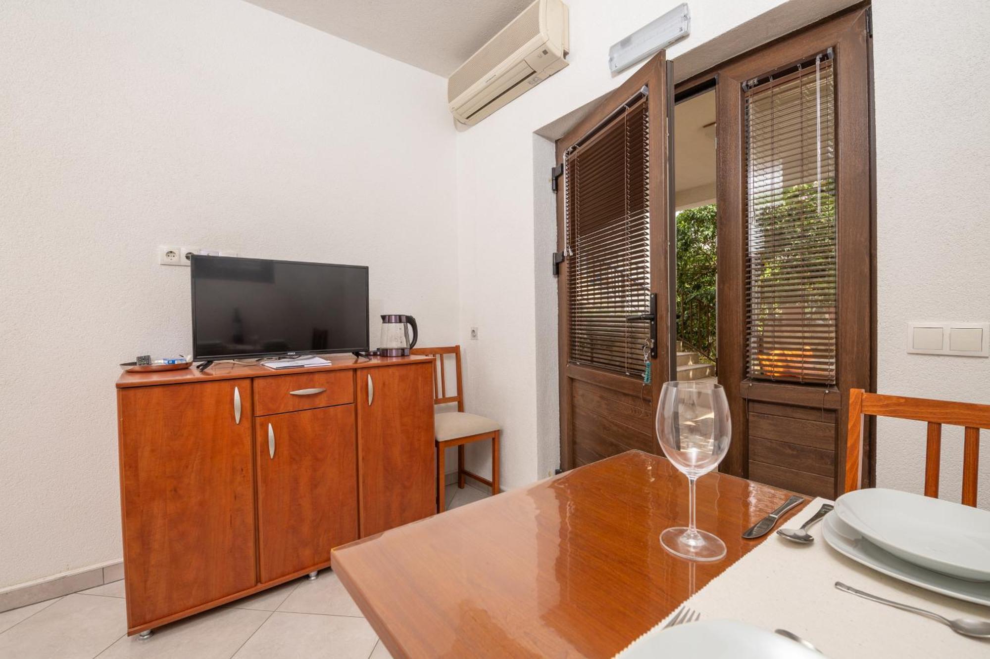 Apartments Damjanic Jerko Vrboska Dış mekan fotoğraf