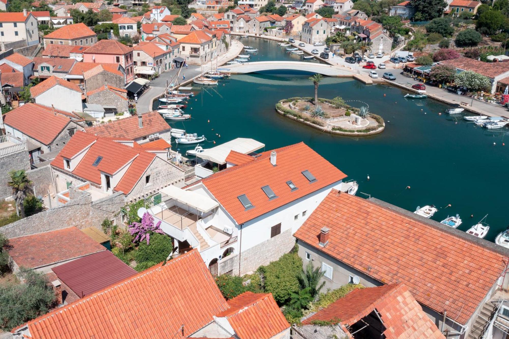 Apartments Damjanic Jerko Vrboska Dış mekan fotoğraf