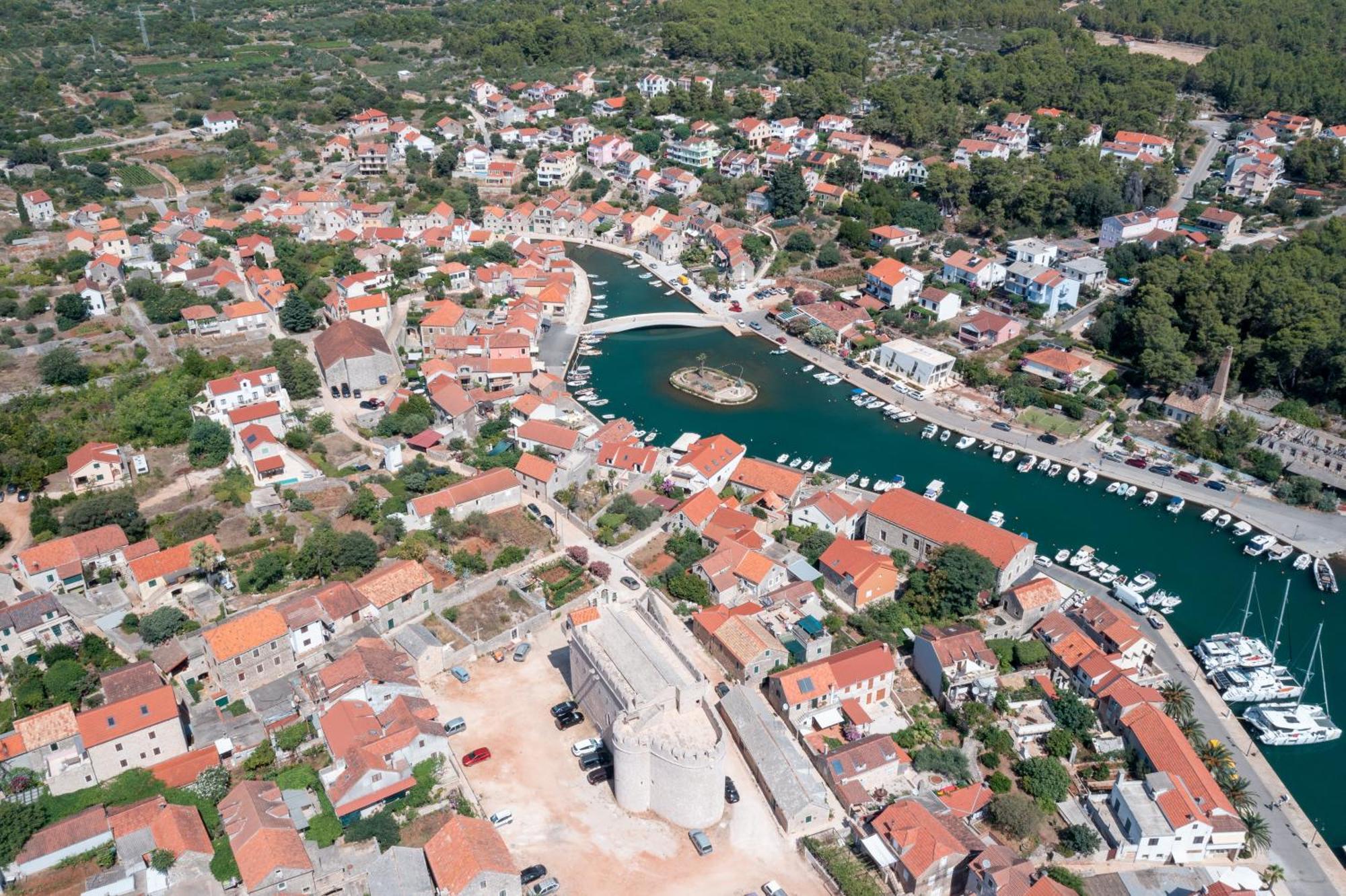 Apartments Damjanic Jerko Vrboska Dış mekan fotoğraf